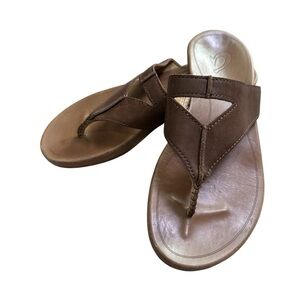 OluKai Women’s Size 7 Brown Lala Leather Sandal